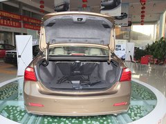 2011款 2.0L 手动 豪华型