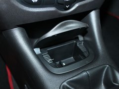 2011款 两厢 1.4L 手动 品乐版