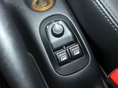 2011款 两厢 1.4L 手动 品乐版