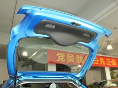 2011款 两厢 1.4L 手动 品乐版