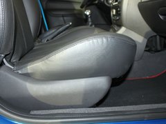 2011款 两厢 1.4L 手动 品乐版