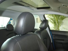 2011款 两厢 1.4L 手动 品乐版