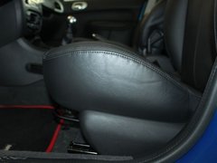 2011款 两厢 1.4L 手动 品乐版