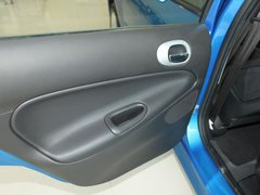 2011款 两厢 1.4L 手动 品乐版