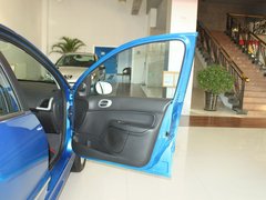 2011款 两厢 1.4L 手动 品乐版
