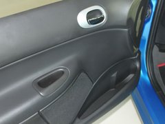 2011款 两厢 1.4L 手动 品乐版