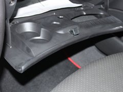 2011款 两厢 1.4L 手动 品乐版