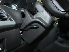2011款 两厢 1.4L 手动 品乐版