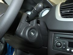 2011款 两厢 1.4L 手动 品乐版