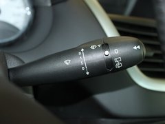 2011款 两厢 1.4L 手动 品乐版