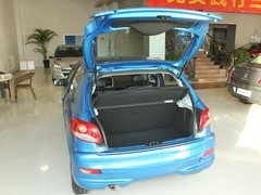 2011款 两厢 1.4L 手动 品乐版