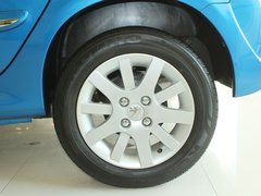 2011款 两厢 1.4L 手动 品乐版