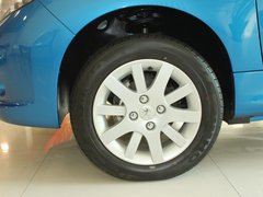 2011款 两厢 1.4L 手动 品乐版