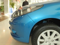 2011款 两厢 1.4L 手动 品乐版