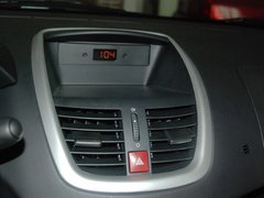 2011款 三厢 1.4L 手动 驭乐版