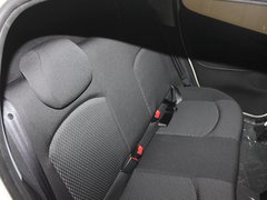2011款 三厢 1.4L 手动 驭乐版
