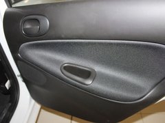 2011款 三厢 1.4L 手动 驭乐版