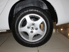2011款 三厢 1.4L 手动 驭乐版