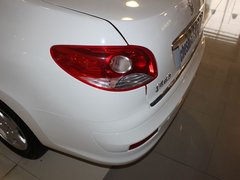 2011款 三厢 1.4L 手动 驭乐版