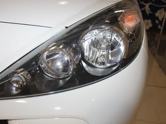 2011款 三厢 1.4L 手动 驭乐版