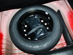 2011款 三廂 1.4L 手動(dòng) 馭樂(lè)版