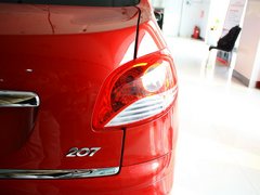 2011款 三厢 1.4L 手动 驭乐版