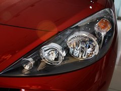 2011款 三厢 1.4L 手动 驭乐版