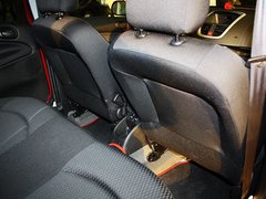 2011款 三厢 1.4L 手动 驭乐版