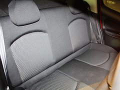 2011款 三厢 1.4L 手动 驭乐版