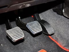 2011款 三厢 1.4L 手动 驭乐版