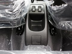 2011款 三厢 1.4L 手动 品乐版