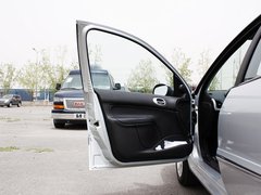 2011款 三厢 1.4L 手动 品乐版