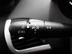 2011款 三厢 1.4L 手动 品乐版