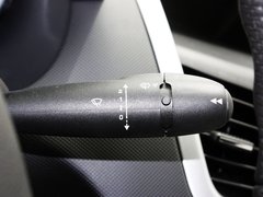2011款 三厢 1.4L 手动 品乐版