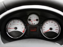 2011款 三厢 1.4L 手动 品乐版