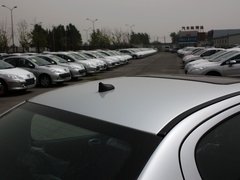 2011款 三厢 1.6L 手动 品乐版
