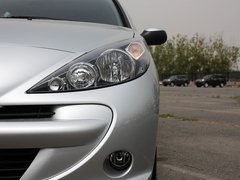 2011款 三厢 1.6L 手动 品乐版