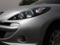 2011款 三厢 1.6L 手动 品乐版