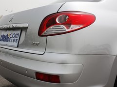 2011款 三厢 1.6L 手动 品乐版