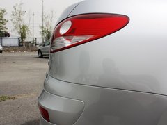 2011款 三厢 1.6L 手动 品乐版