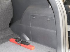 2011款 1.8T 自动 两驱胜域版 5座