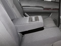 2011款 1.8T 自动 两驱胜域版 5座
