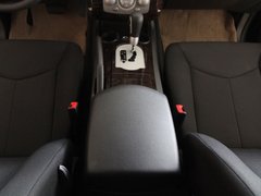 2011款 1.8T 自动 两驱胜域版 5座