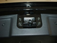 2011款 1.8T 自动 四驱豪域版 5座