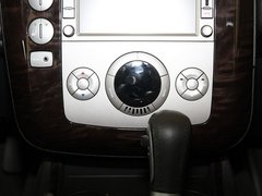 2011款 1.8T 自动 四驱豪域版 5座