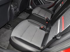 2013款 A180 1.6T DCT 时尚型