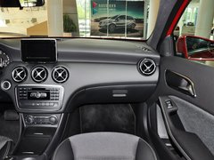 2013款 A180 1.6T DCT 时尚型