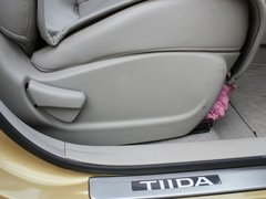 2011款 1.6L CVT 智能版
