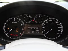 新骐达 1.6CVT 豪华型 2011款 试驾