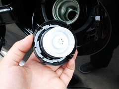 2011款 2.0L 自动 豪华型